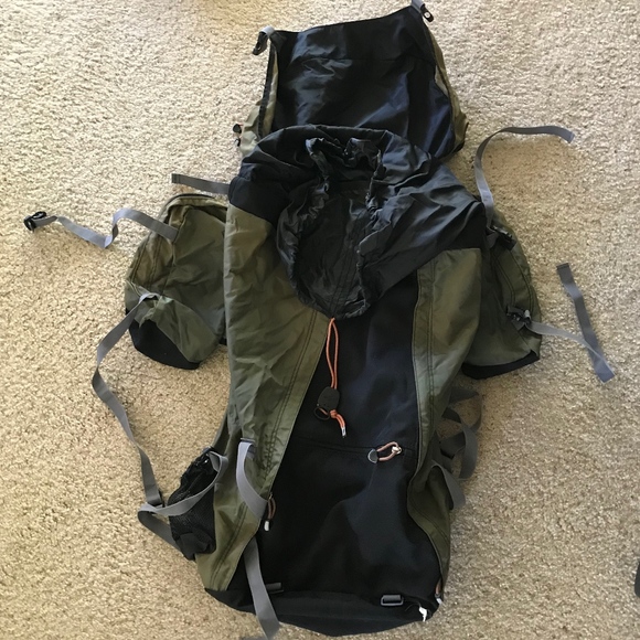 Heavy Duty High Capacity Camping Backpack - Picture 1 of 1